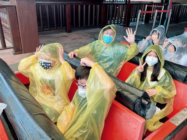 雨衣準備好, 上啦!!